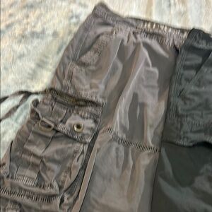 Gray Cargo Shorts with Lightweight Fabric and Comfortable Fit